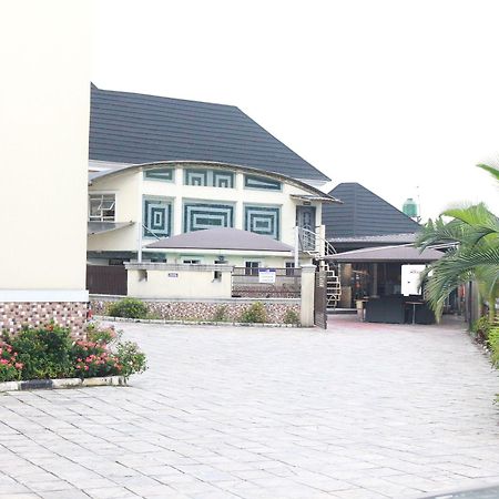 Royal Charlin Hotel And Suites Port Harcourt Exterior foto